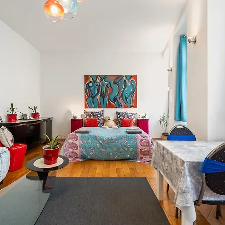 Apartment Dancing Queens Am Rosenthaler Platz Berlin