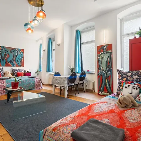Apartment Dancing Queens Am Rosenthaler Platz