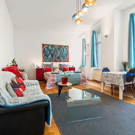 Dancing Queens Am Rosenthaler Platz Apartment